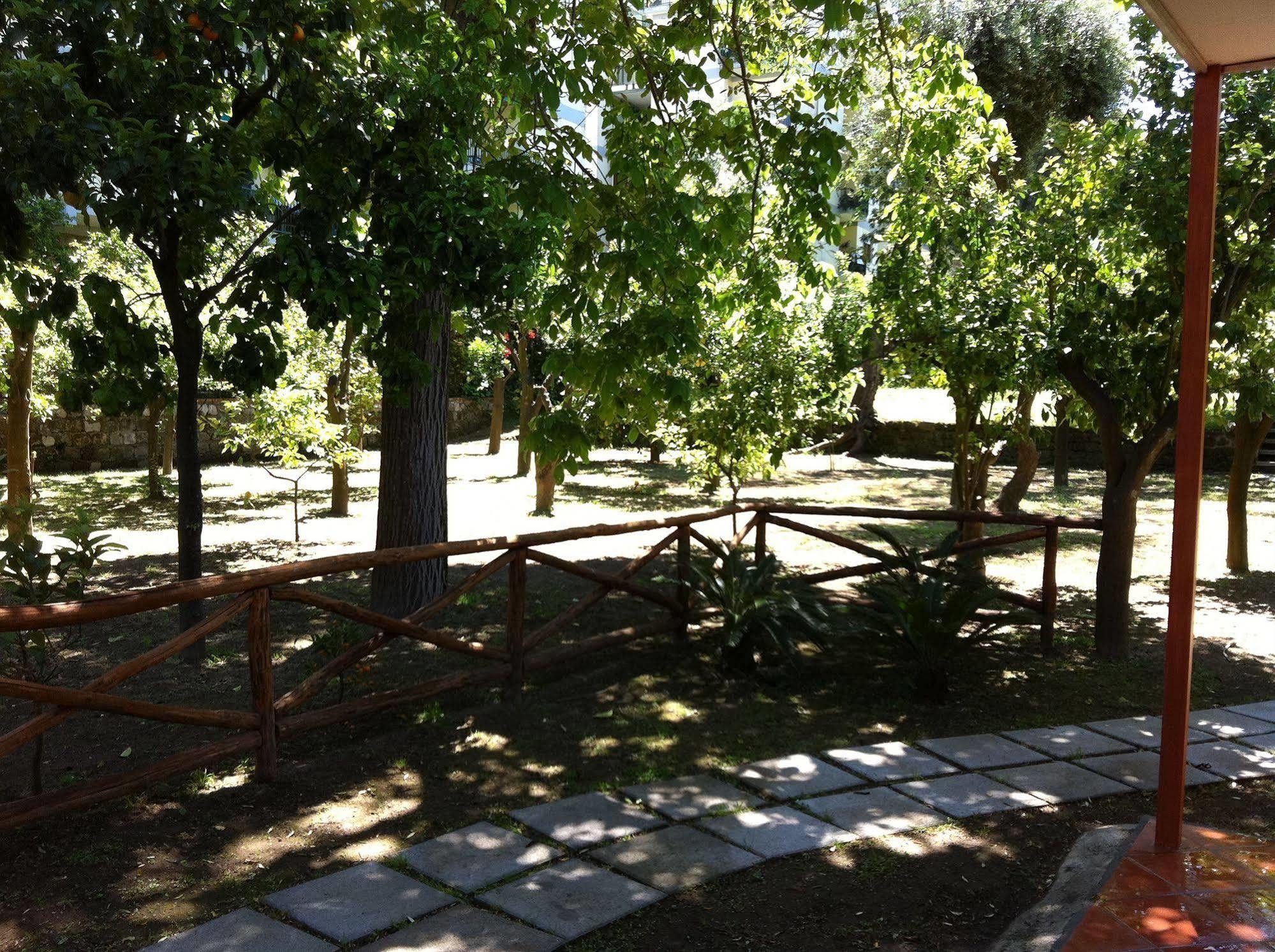 סורנטו Chalet Paradiso מראה חיצוני תמונה